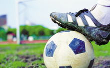 足球装备维修球门网更换