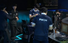 Faker职业生涯成就六冠王